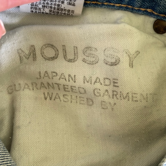 Moussy Skinny Low Rise Light Wash Fading Detail Rip & Distress Blue Denim Jeans - Picture 12 of 16